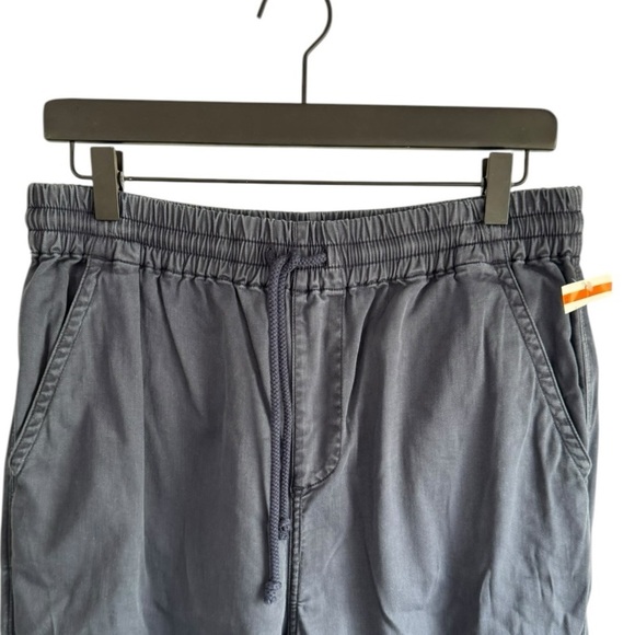 Faherty Essential Travel Pant Medium Navy - Picture 6 of 9